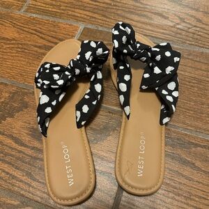 West Loop Black Spotted Sandal Size 9/10 L